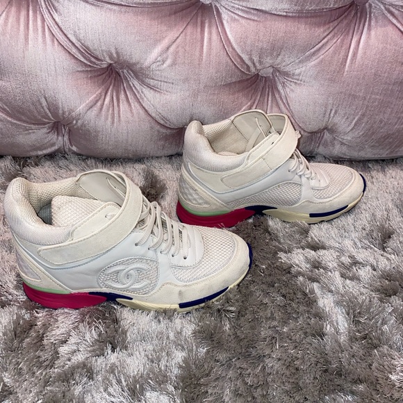 RARE CHANEL TRAINERS. Size 35.5 - Picture 3 of 6